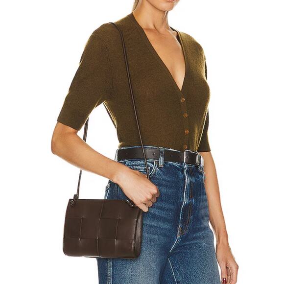 Bottega Veneta Cassette Mini Crossbody Pouch Bag Brown Leather Shoulder - Picture 1 of 14